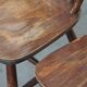 Ensemble de 8 chaises Windsor vintage en bois à dossier fuseau des années 1970
