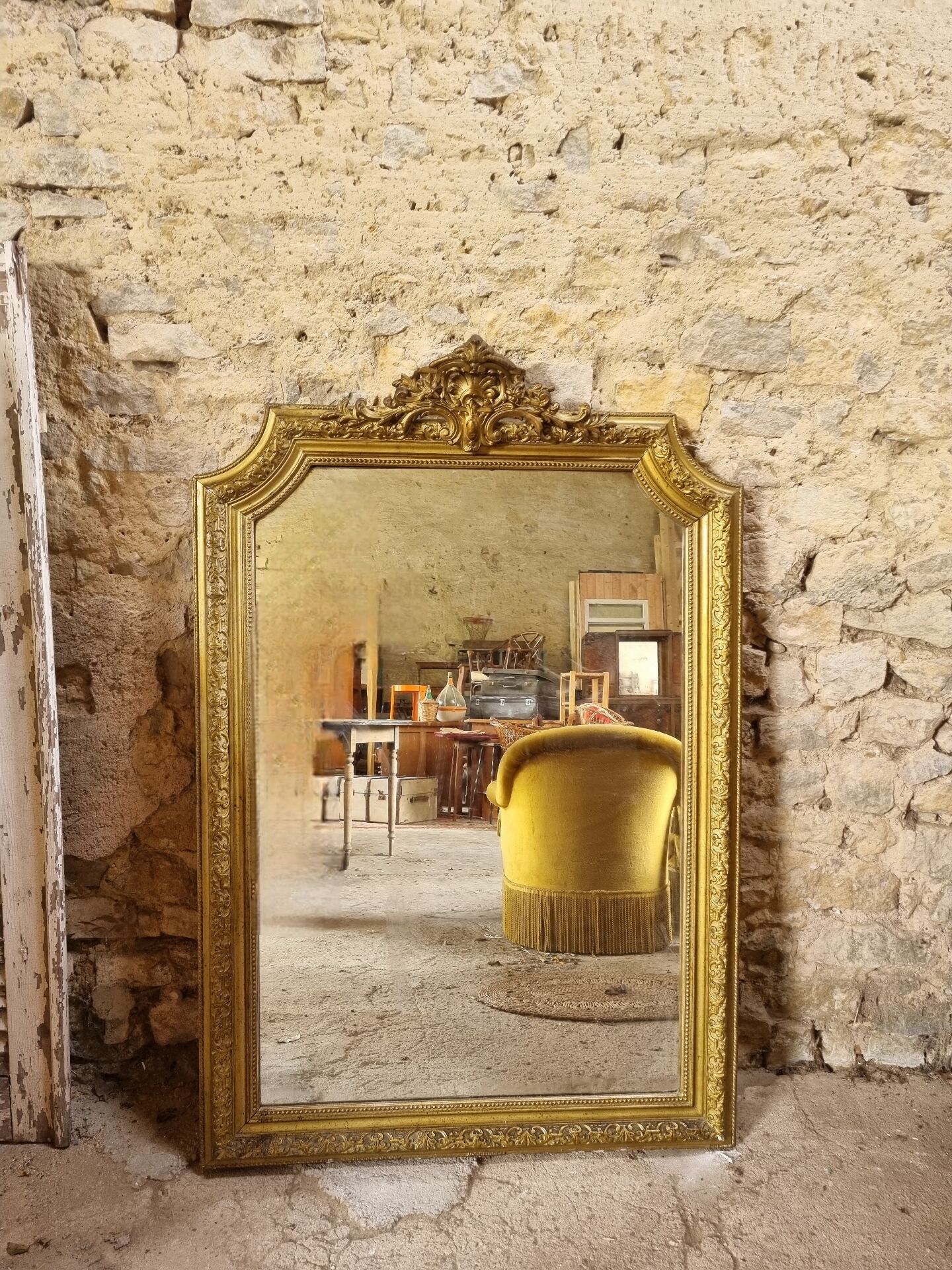 Golden mirror
