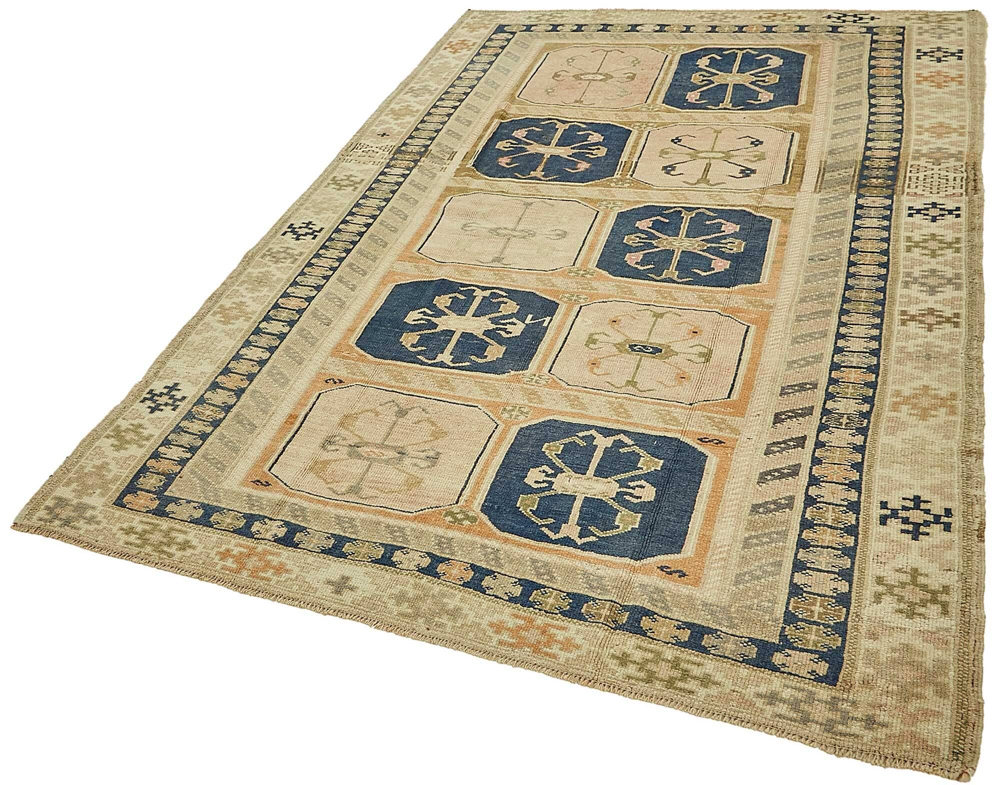 Turkish Vintage Anatolian Rug 167 cm x 250 cm