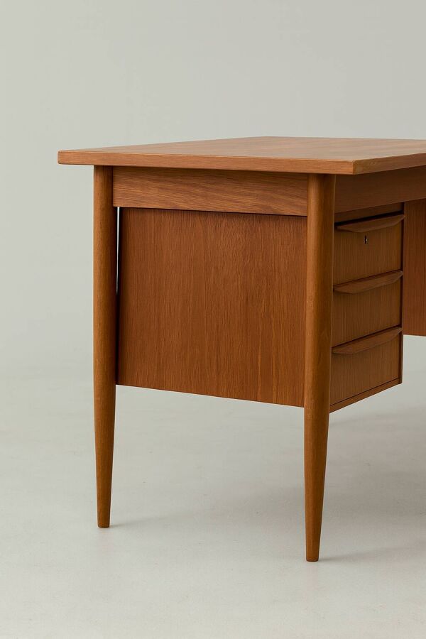 Bureau danois vintage – Design Tibergard (années 60/70)