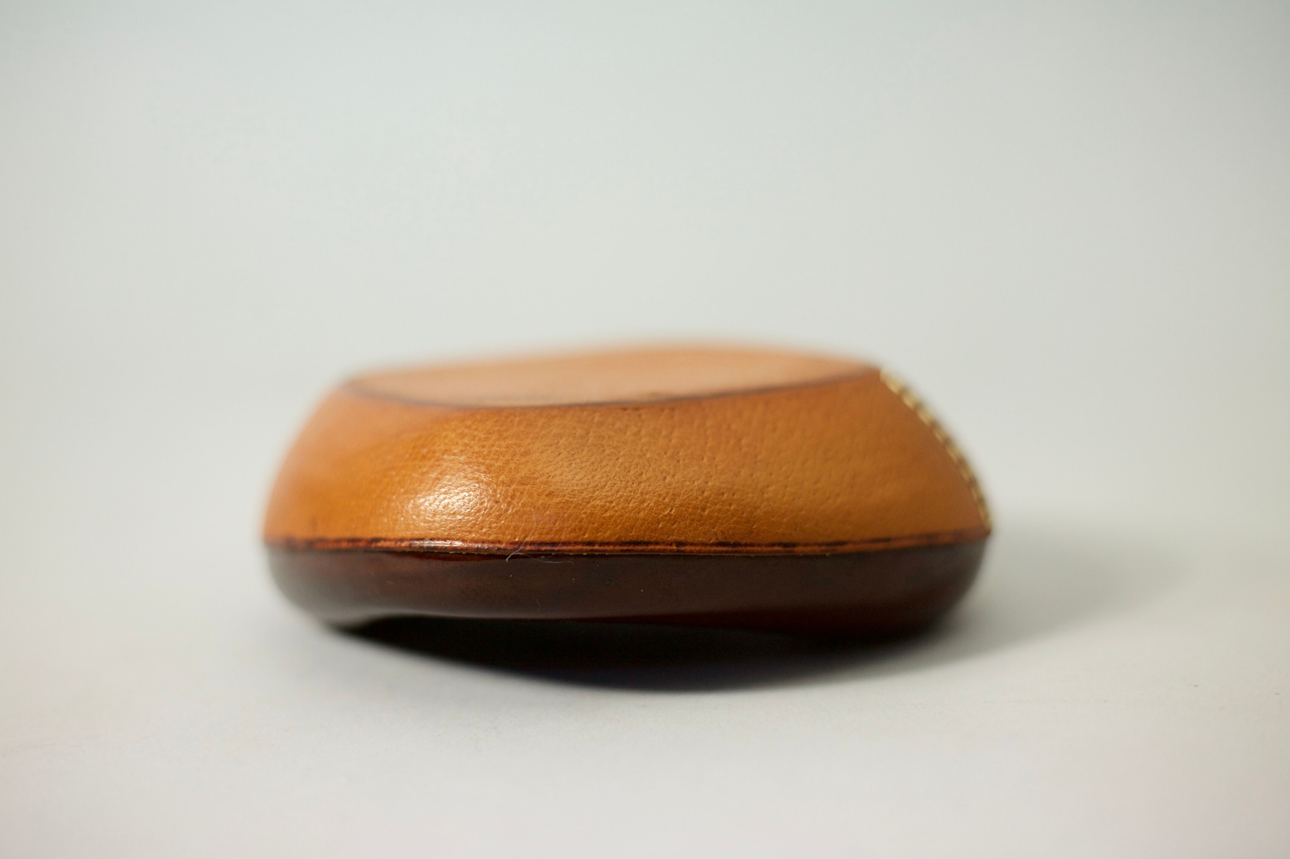 Ashtray door pipe edited by Longchamp France 1955