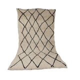 Handmade moroccan berber rug 315 x 187 cm