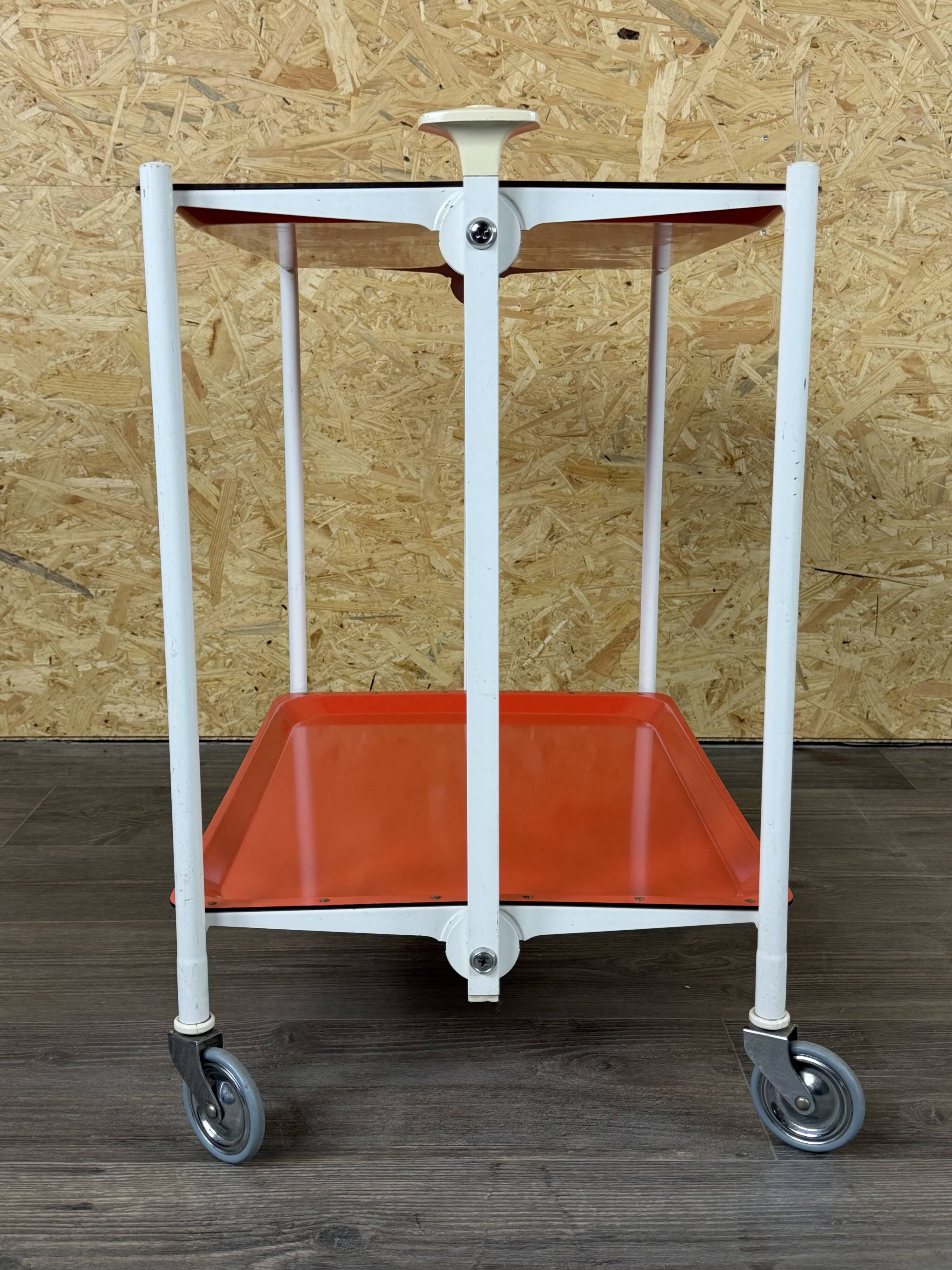 Chariot de service Table d'appoint Design orange Space Age Années 1960 Années 1970
