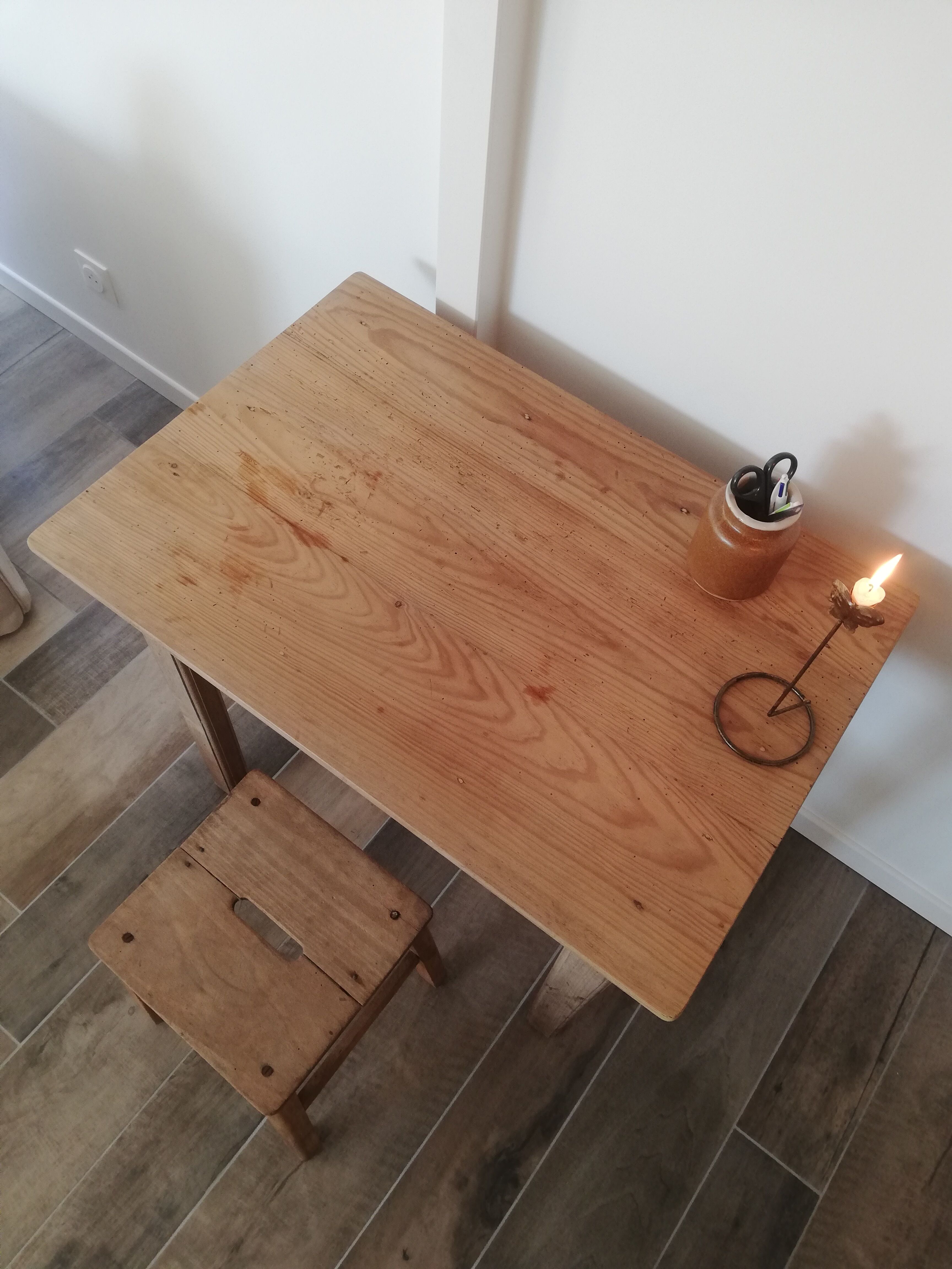Farmhouse table