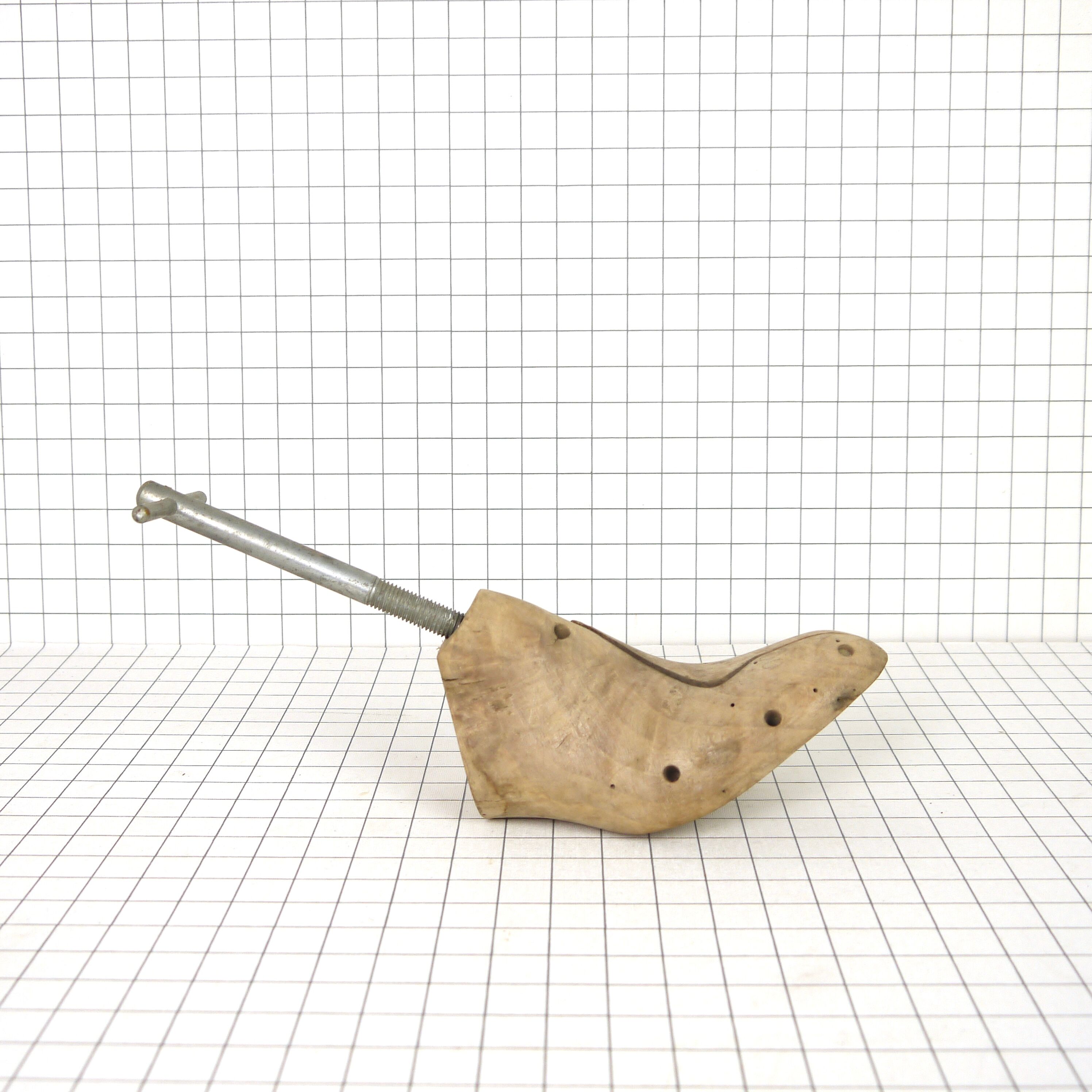 Screw 27 cm wooden shoe