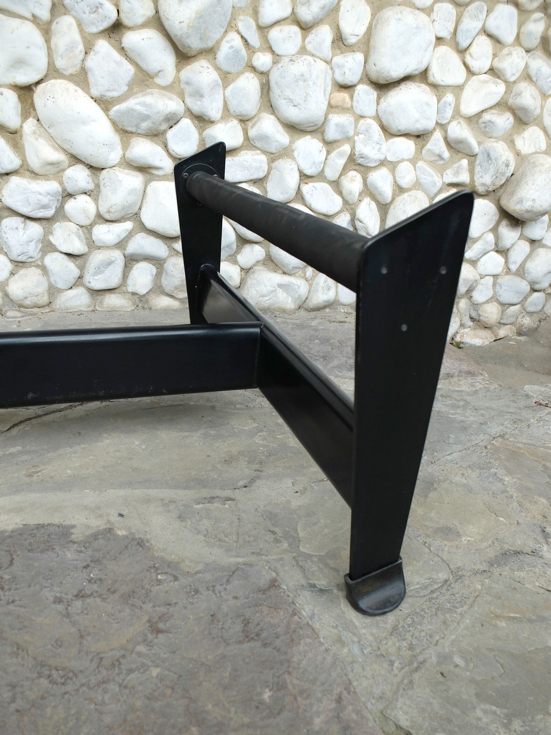 Lounge chair LC4 Cassina by Charlotte Perriand, Le Corbusier and Pierre Jeanneret Vintage 1960s