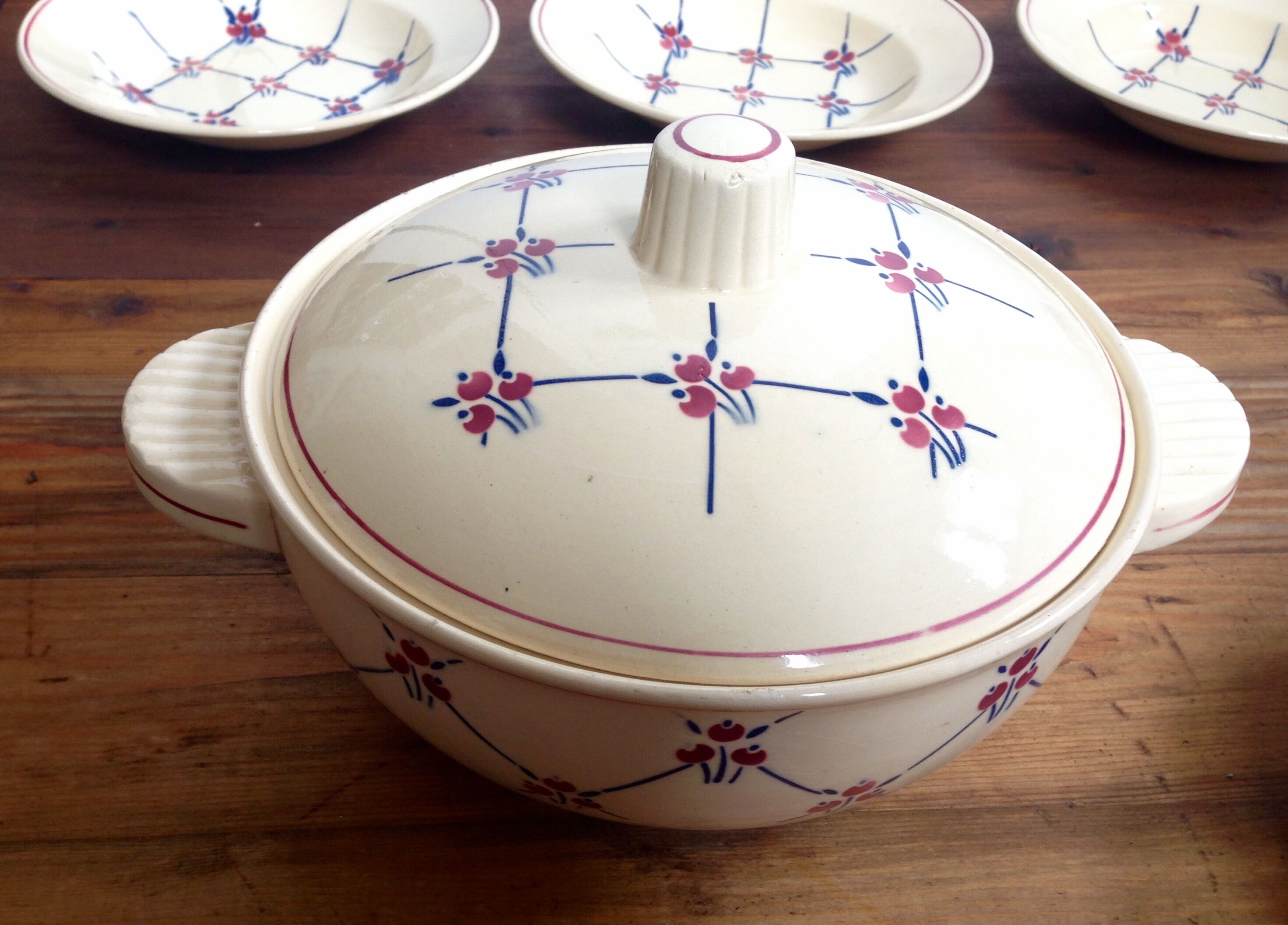 Soup plates and tureen Badonviller model Normandy circa 1940