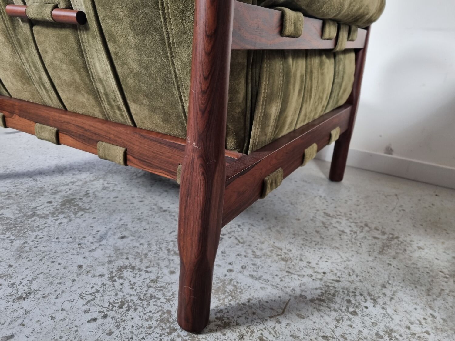 Pair of Brazilian rosewood armchairs, 70s