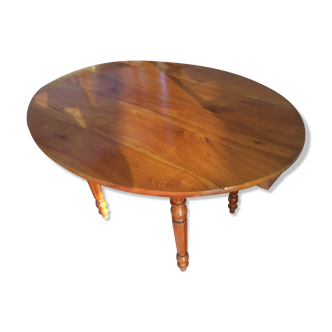 Oval table in time cherry Louis Philippe