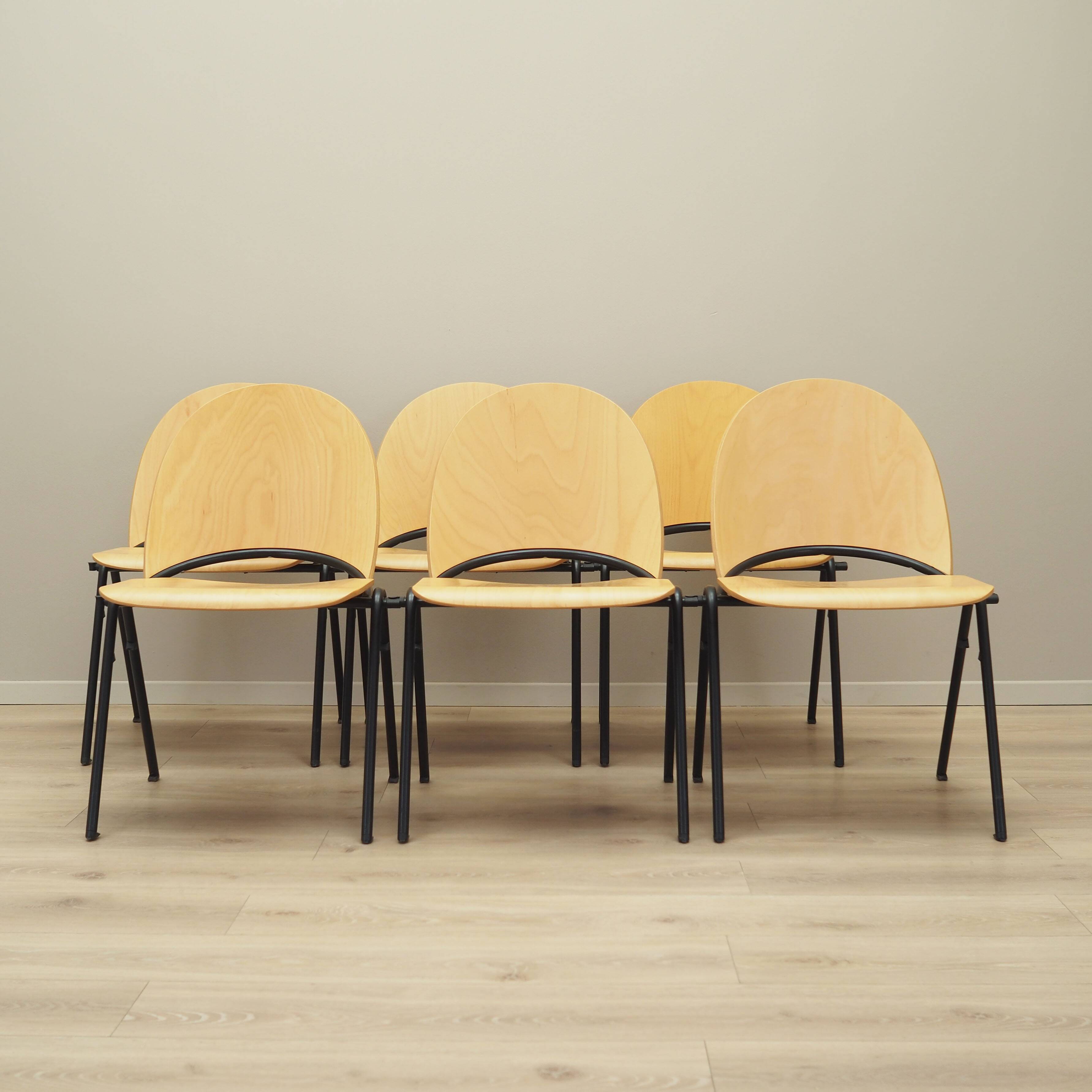 Ensemble de six chaises, design danois, années 1970, production : Danemark