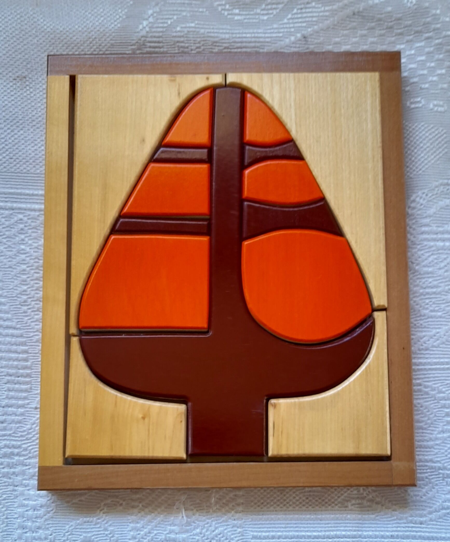 Wooden tree puzzle