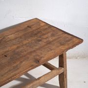 Table basse ancienne en bois de pin – Chine, circa 1930