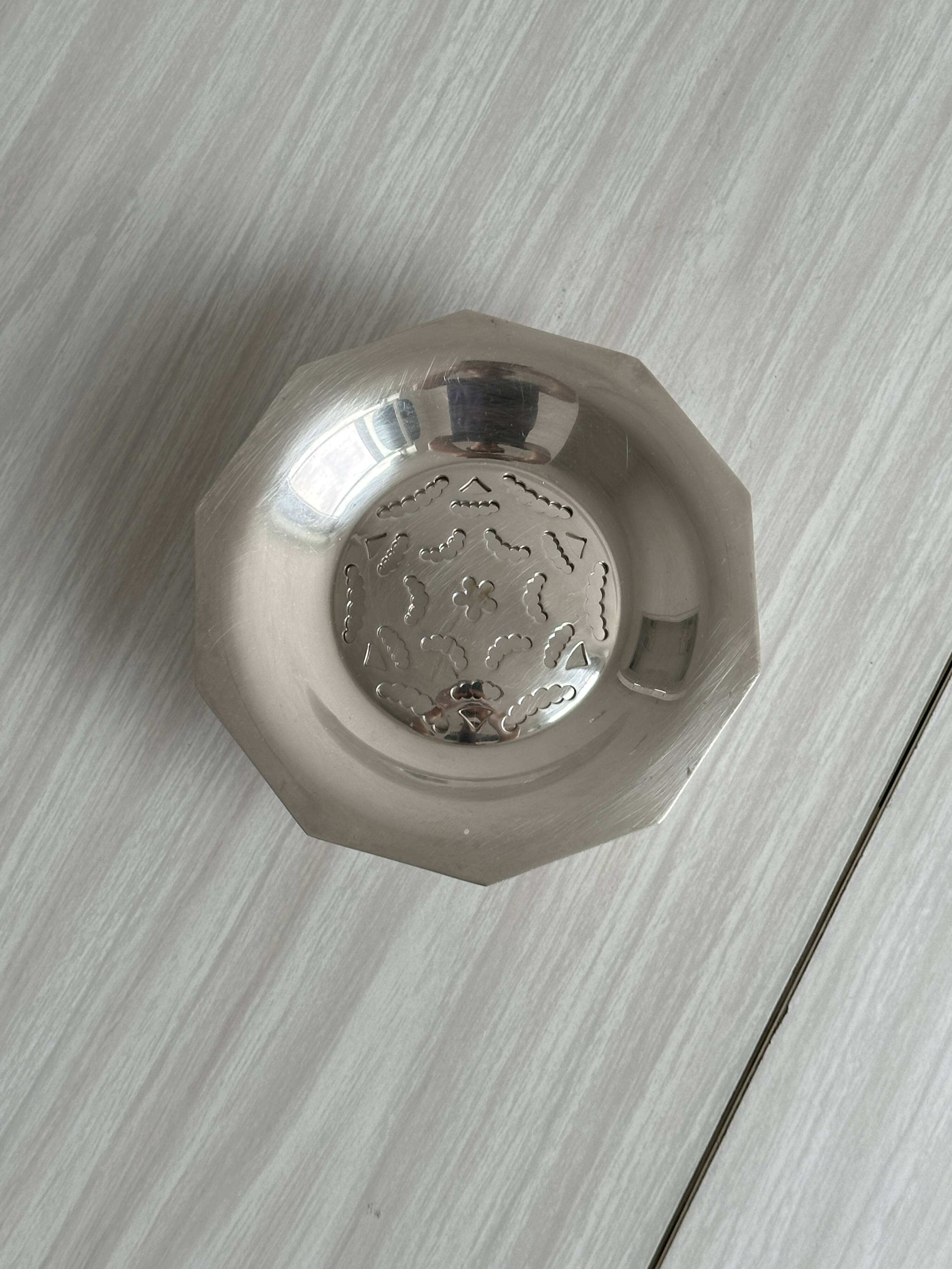 Antique shell butter dish in shiny silver metal