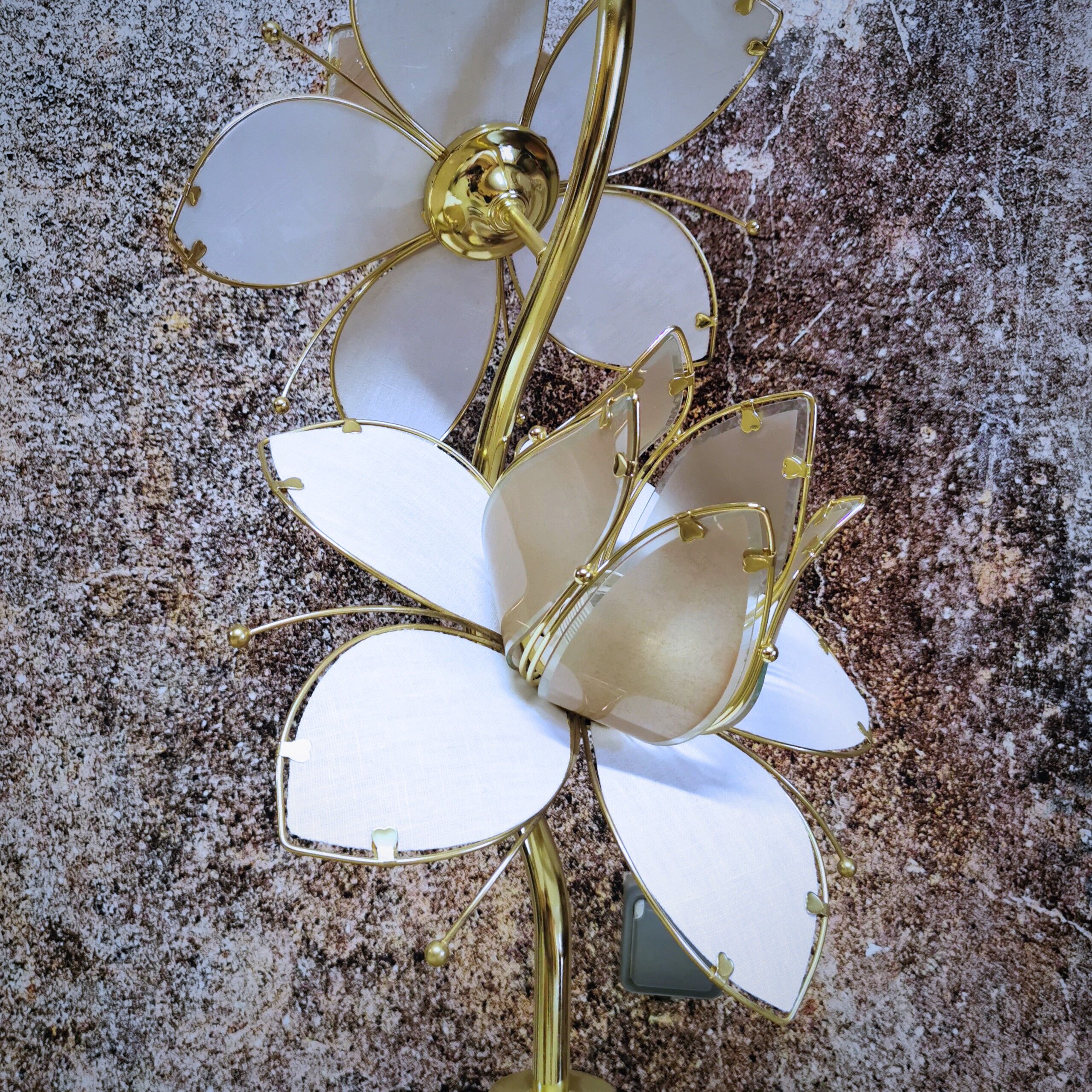 Italian design lotus lamp