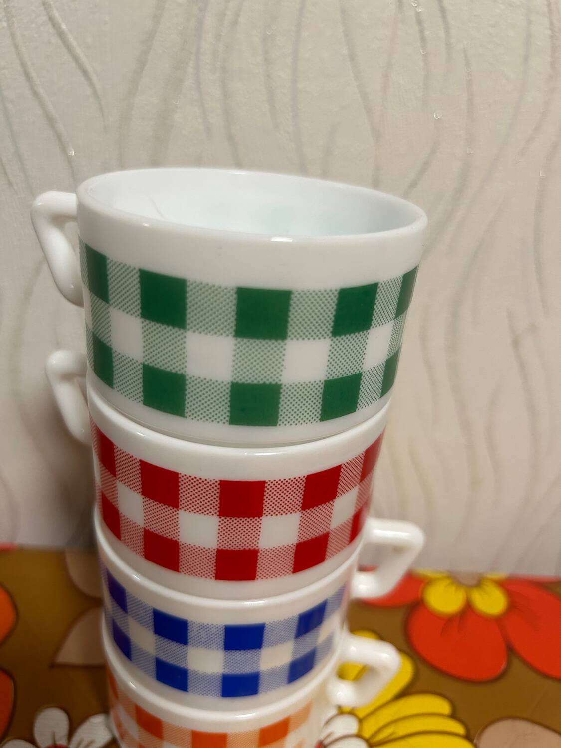 Arcopal gingham coffee cup vintage retro pops 70s