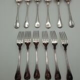 Twelve dessert cutlery