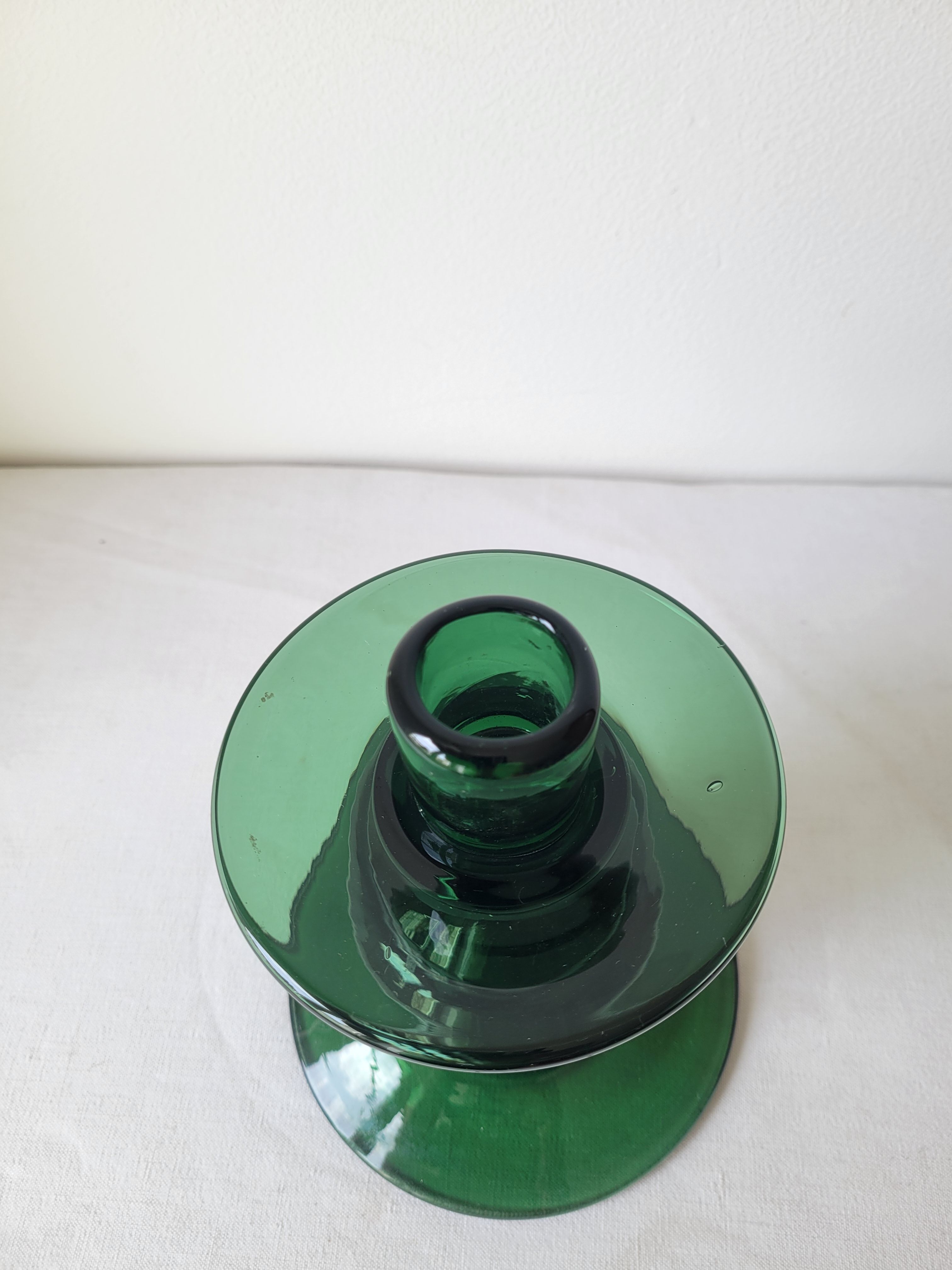 Empoli verde candle holder in green glass