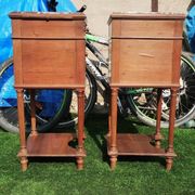 2 tables de chevets en bois massif