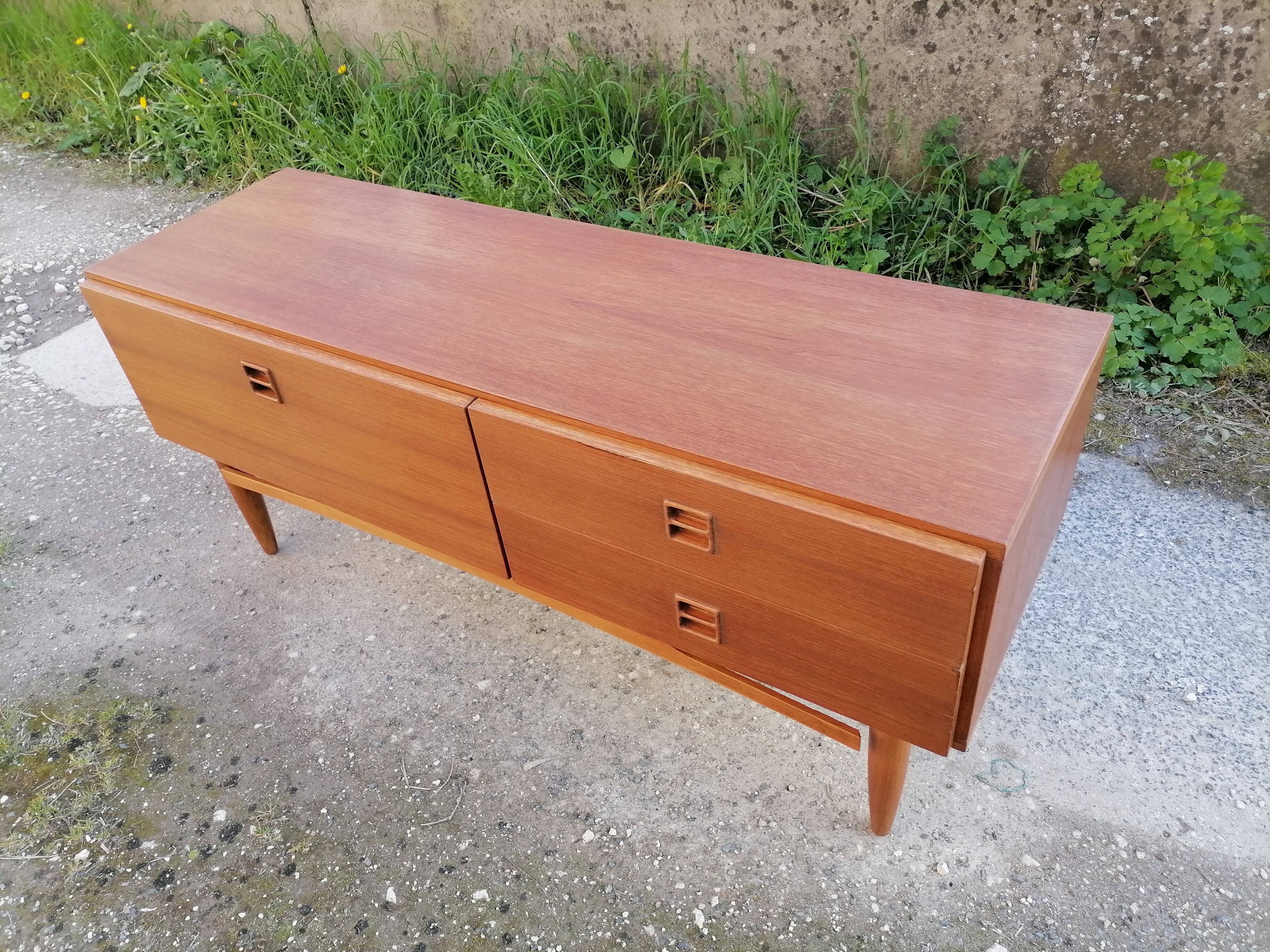Meuble bas vintage