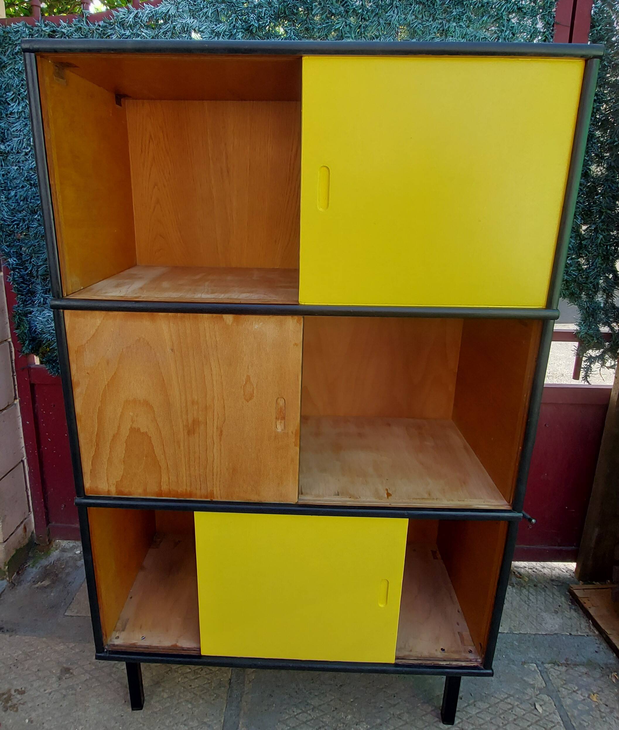 MD furniture on foot and refurbished Oscar 1970/80