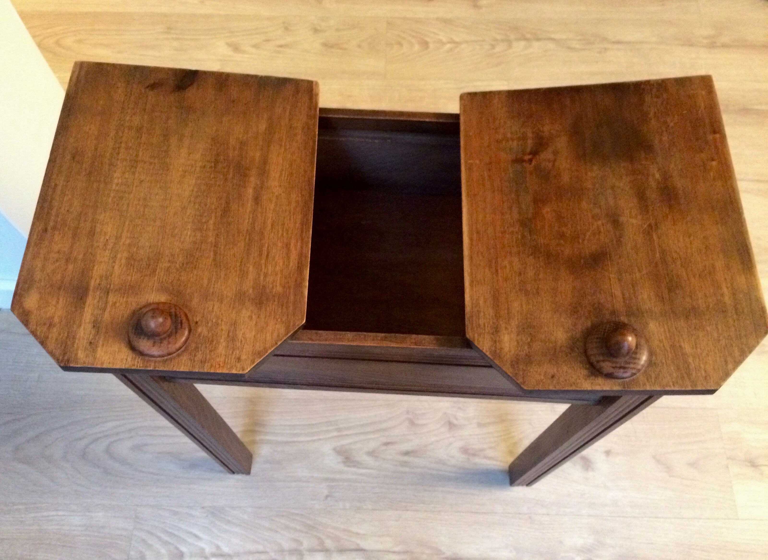 Dash side table