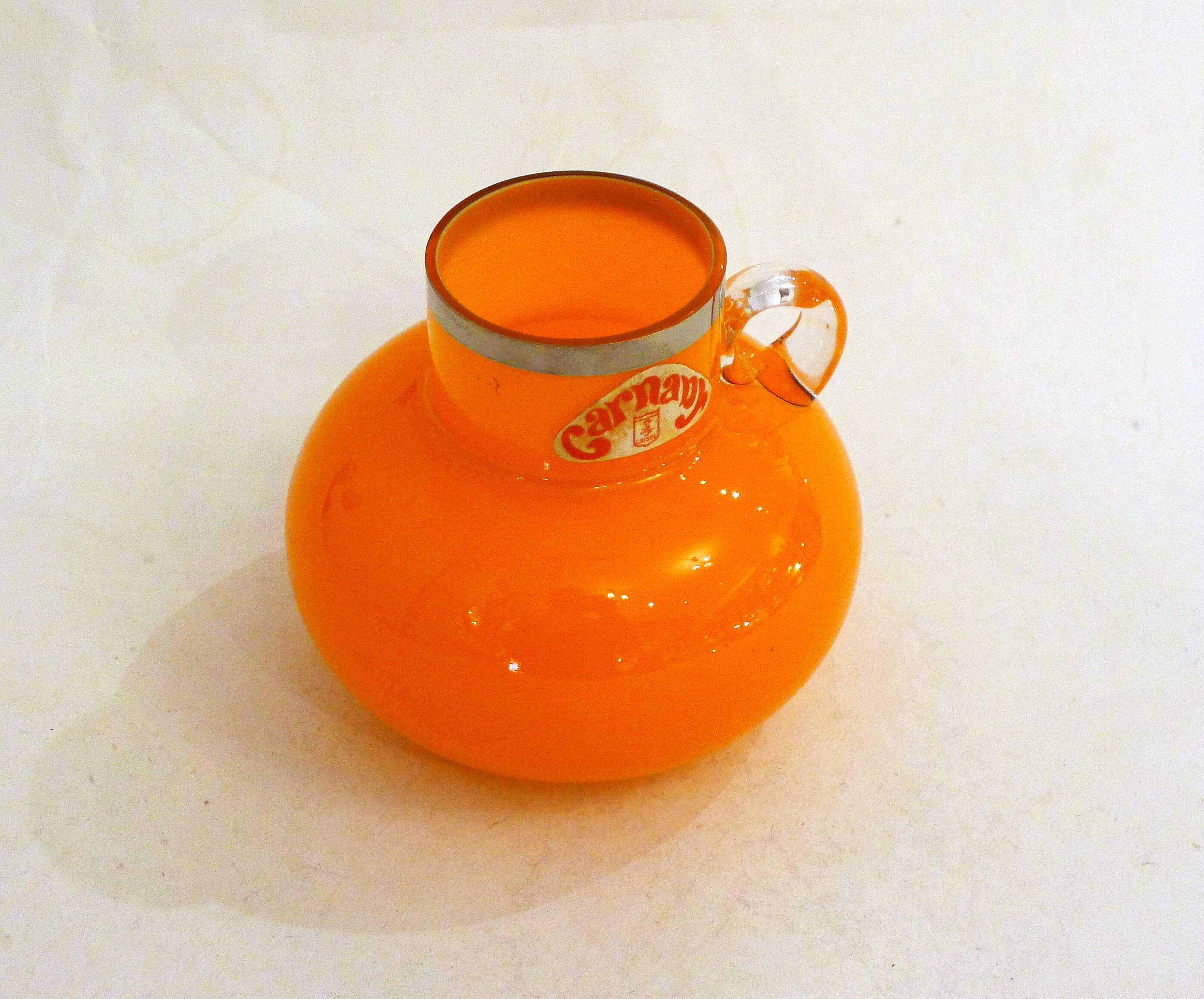 Petit vase opalin orange vintage Carnaby 1960'