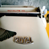 Royalite 110 typewriter