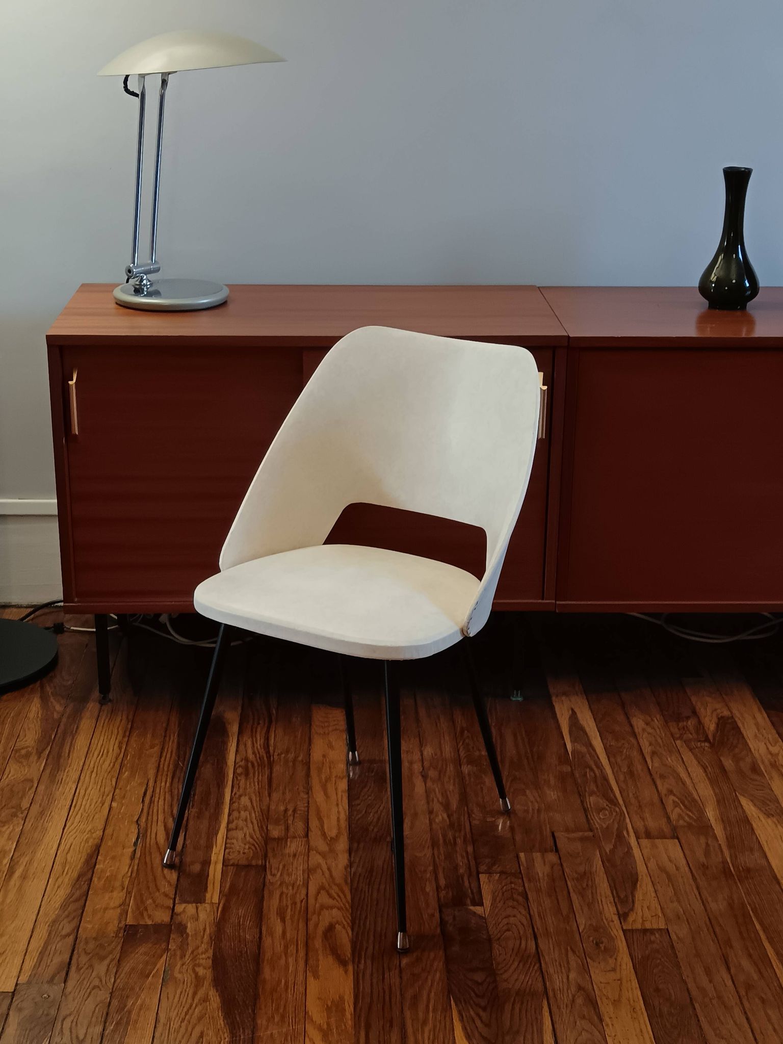 Vintage barrel chair 1950