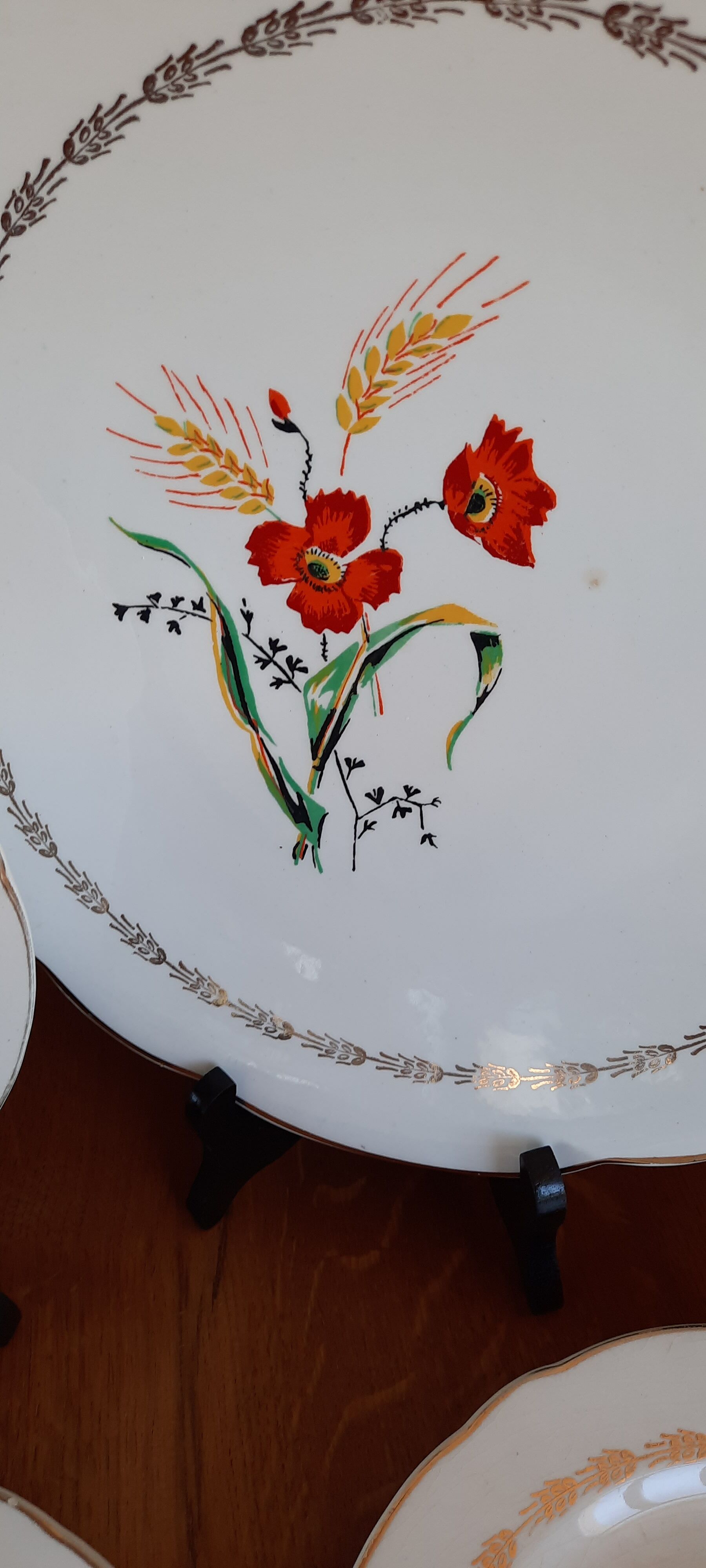 Serving dish and 4 dessert plates Sarreguemines