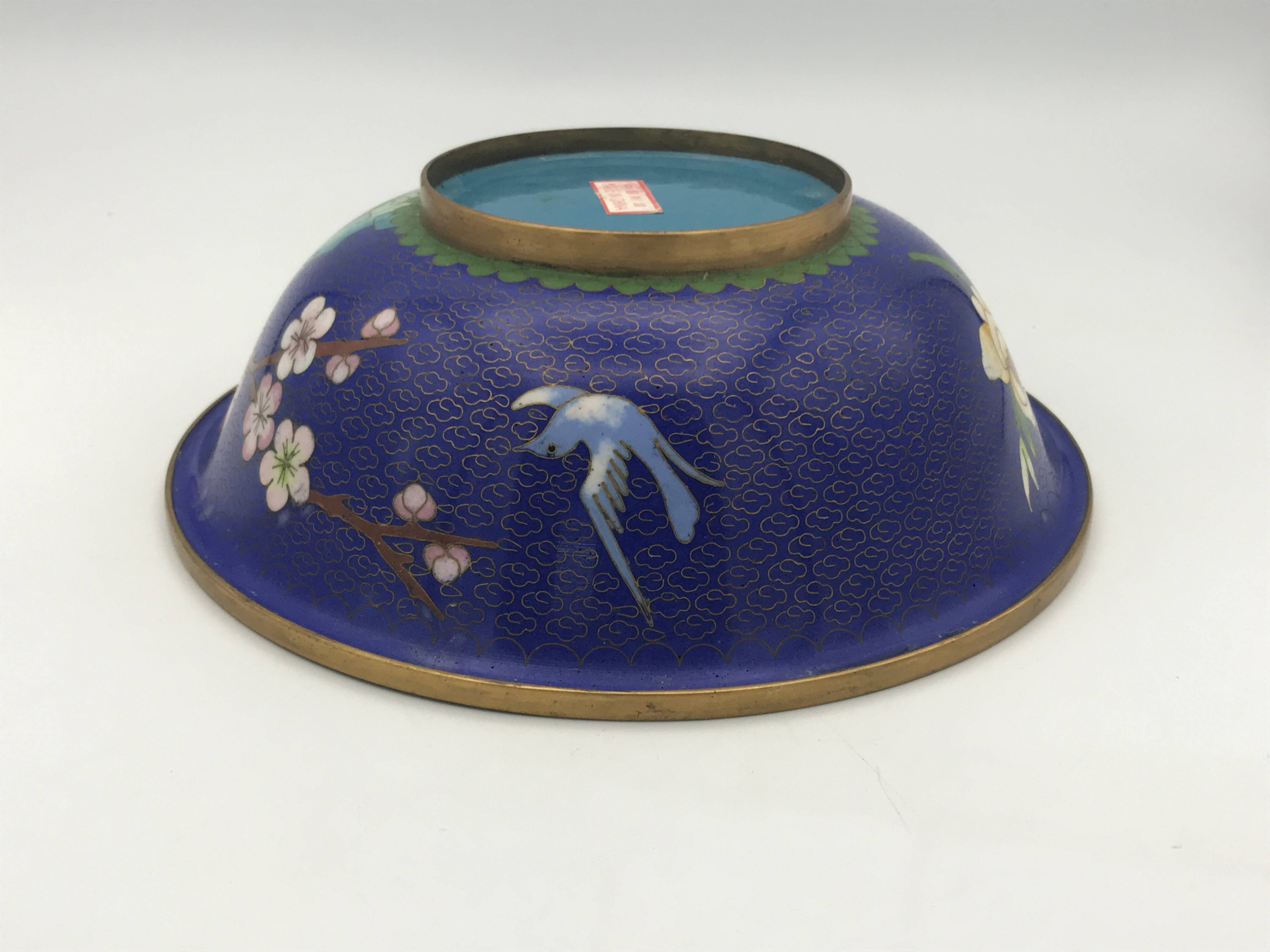 Cloisonné enamel cup with floral decoration