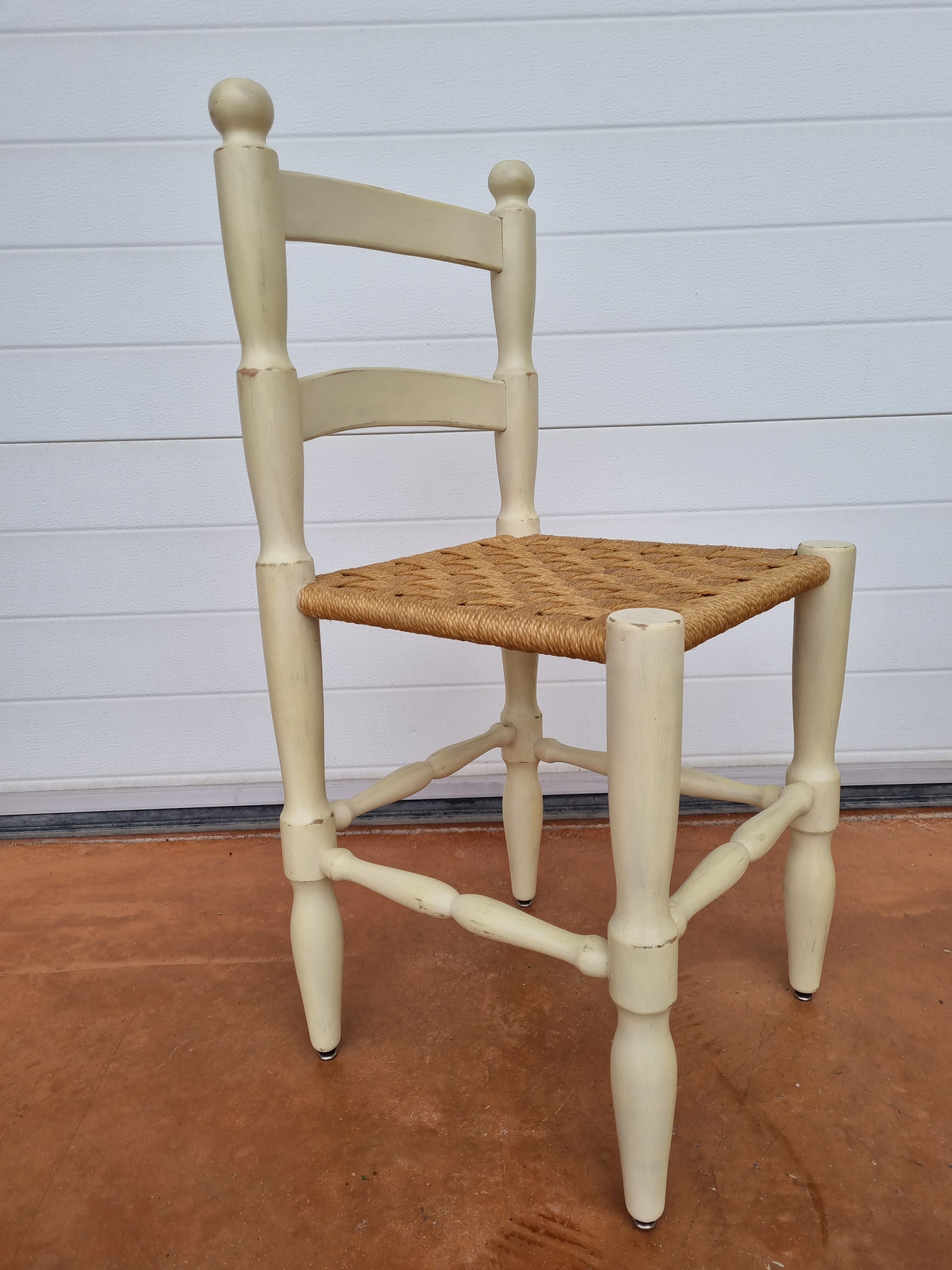 Vintage 50s vintage repatinées antique chairs