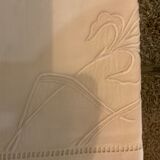Drap ancien brodé FG et fleurs brodées, 232x315cm
