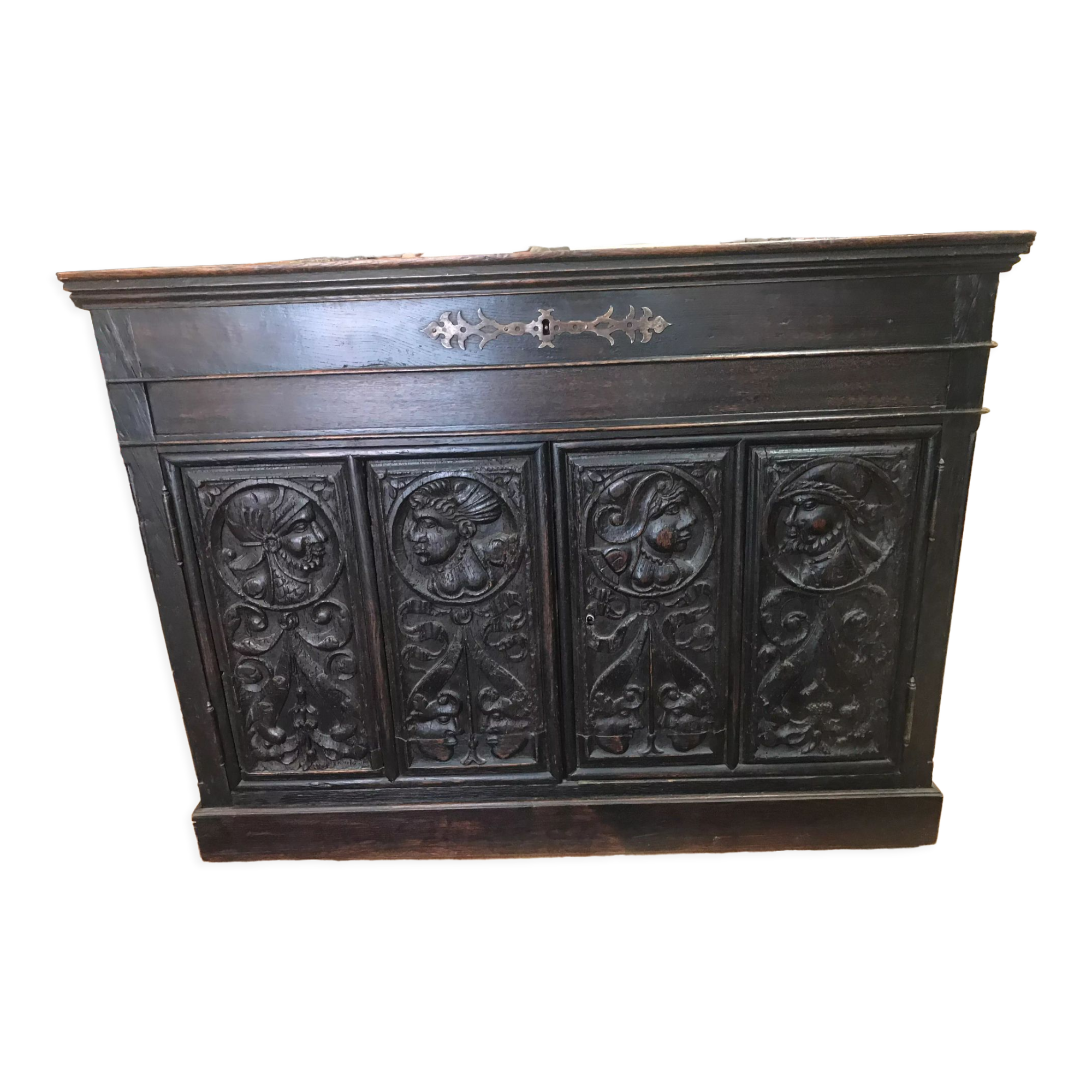 Low gothic style buffet epoque louis xiii