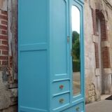 Parisian hotel wardrobe from the 1930s