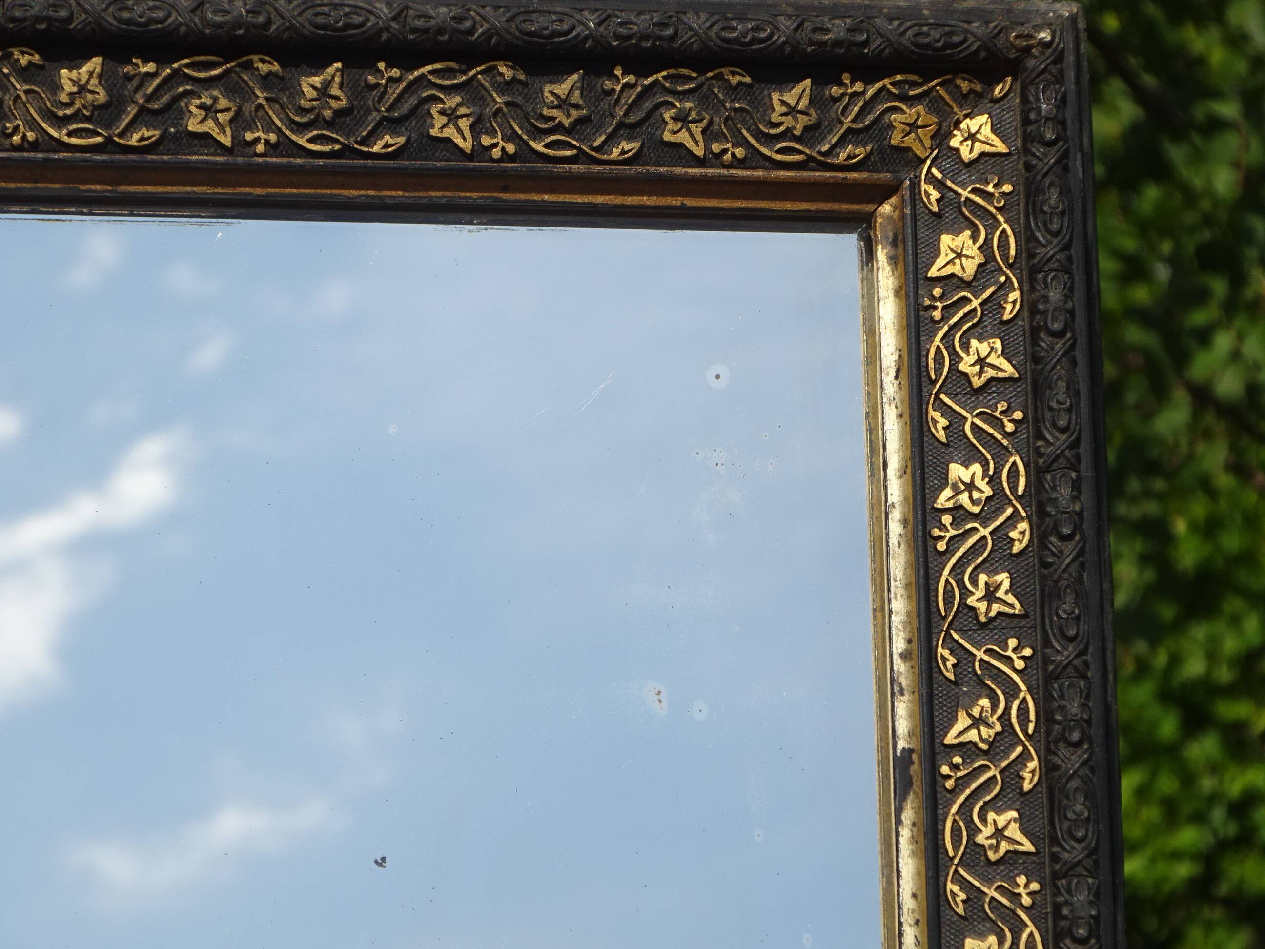 Black and gold mirror, vine leaves 63x88cm