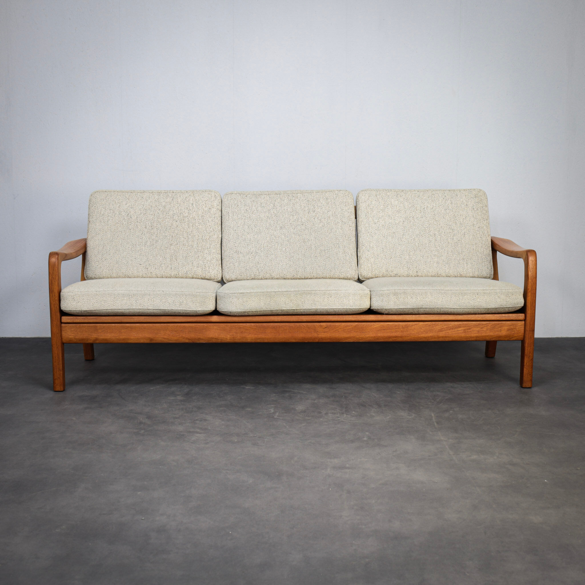 Mid-century Danish 3-seater sofa / daybed by Juul Kristensen (1970s)