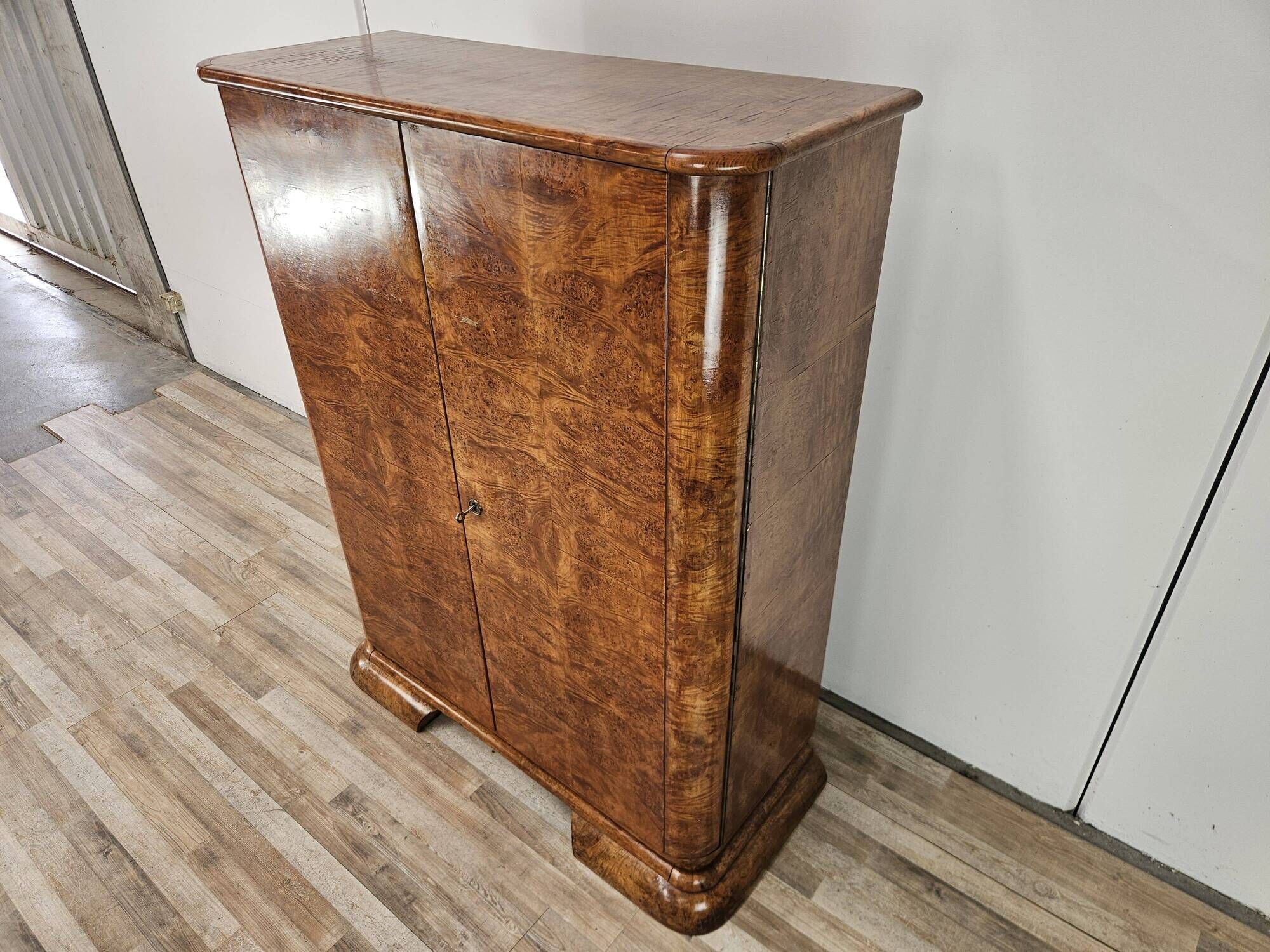 1930s Austrian Art Deco walnut burl sideboard
