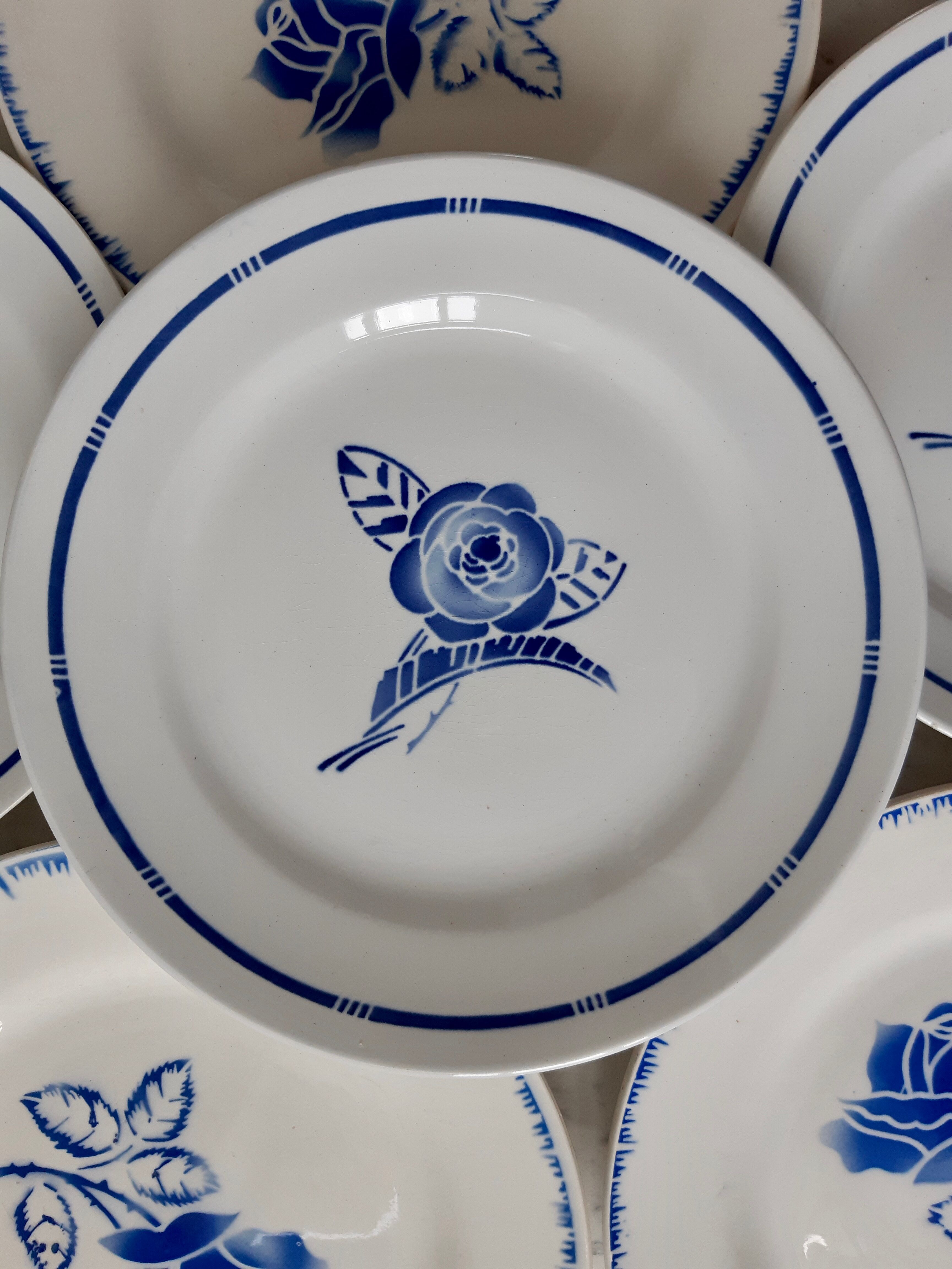 Set of 6 mismatched blue flat plates Digoin Sarreguemines and Saint-Amand