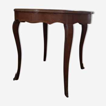 Side pedestal table