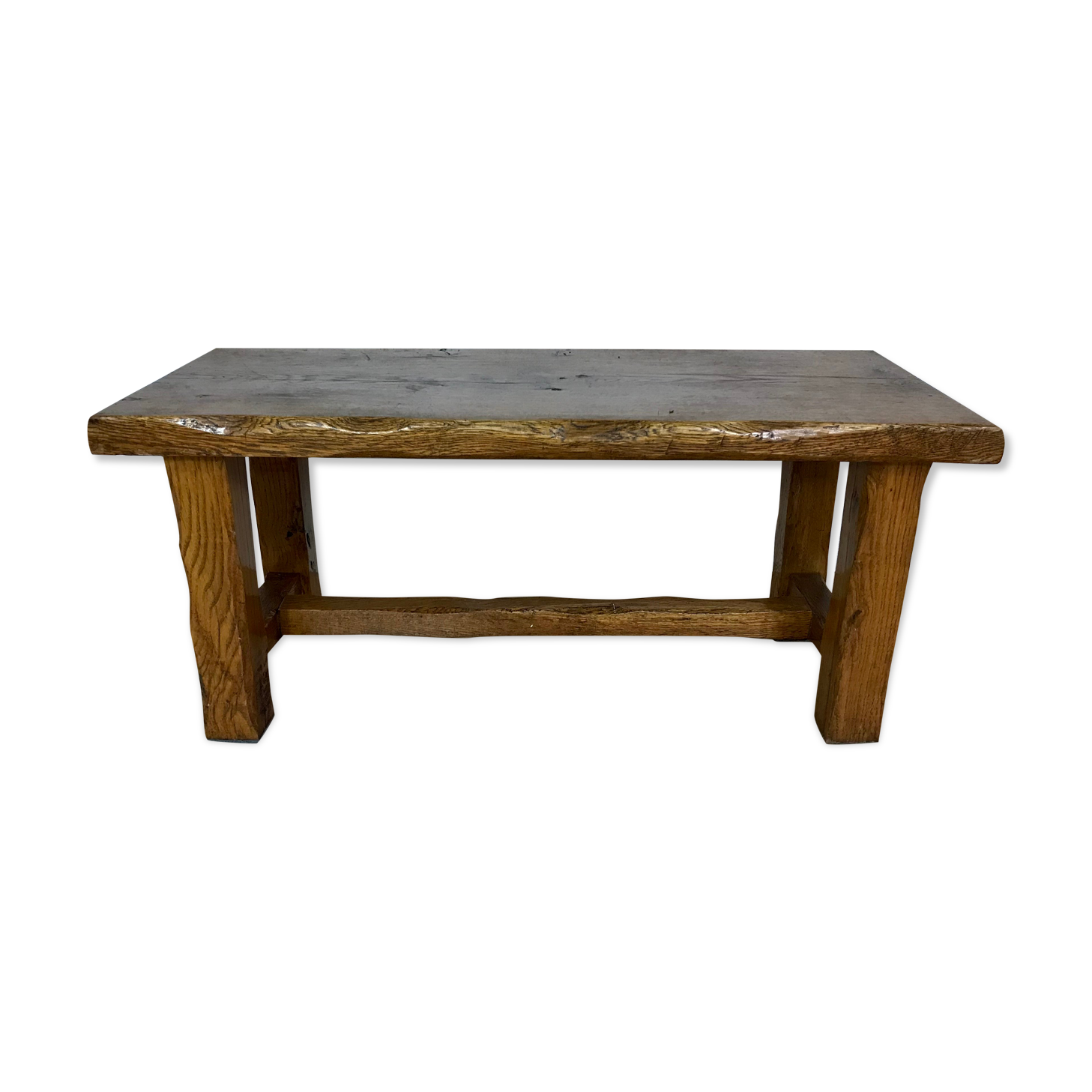 Table de salon brutaliste en chêne
