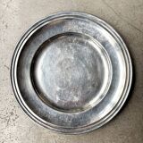 Round silver-plated metal dish monogrammed "MR"