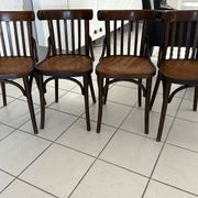 Suite de 4 chaises de bistrot vintage années 1960