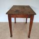 Spindle-legged desk
