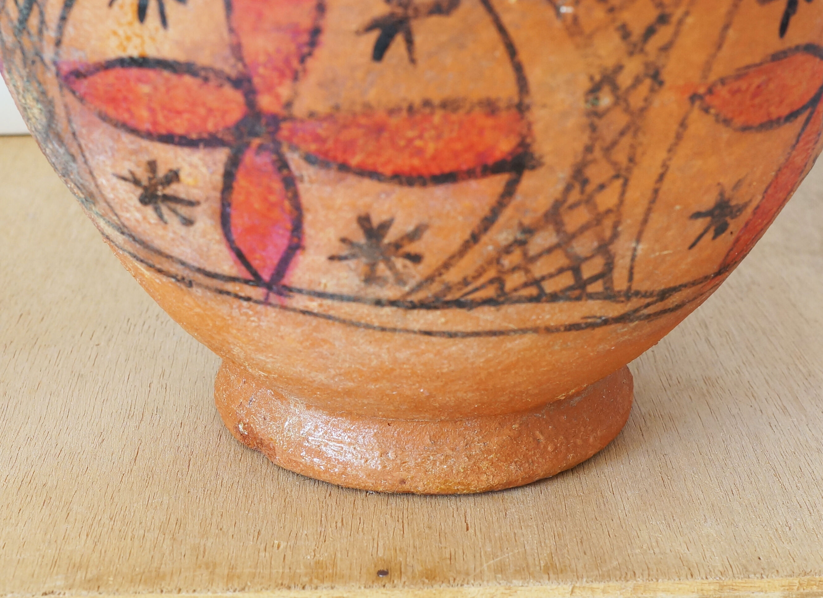Old Berber vase in painted terracotta