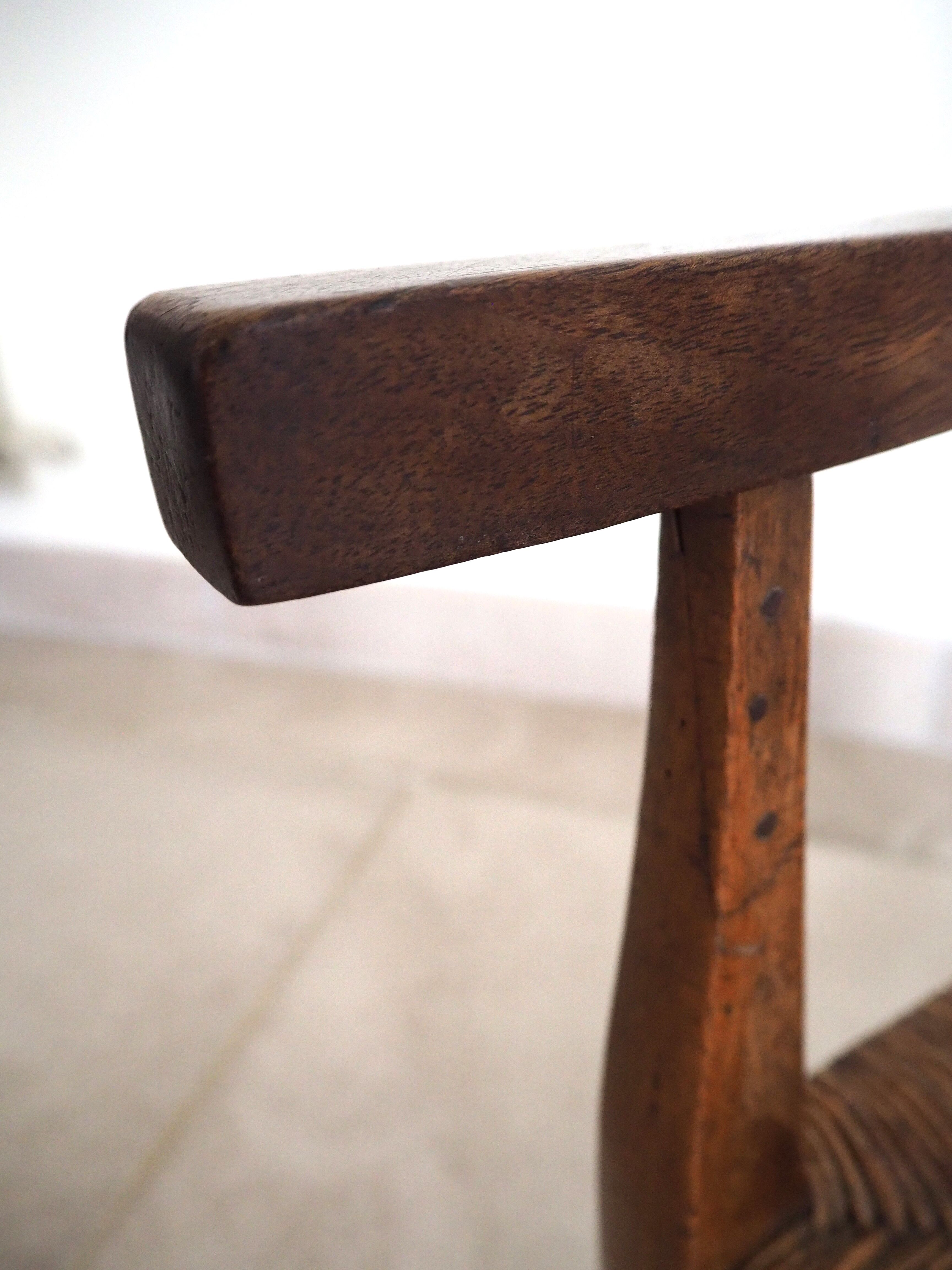 Ancien fauteuil de coiffeur pour enfant