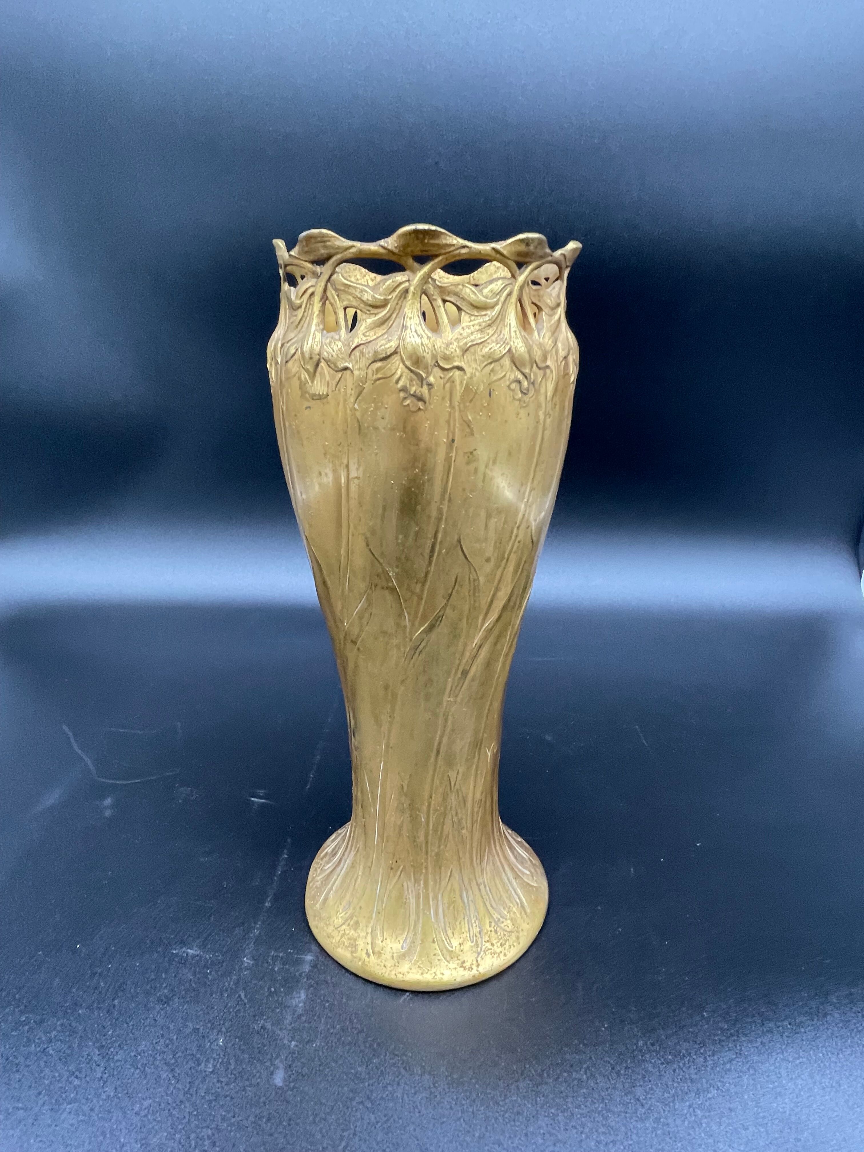 Antique, Gallia vase, Art Nouveau, French goldsmith Christofle, stamped, décor 4780, gilded