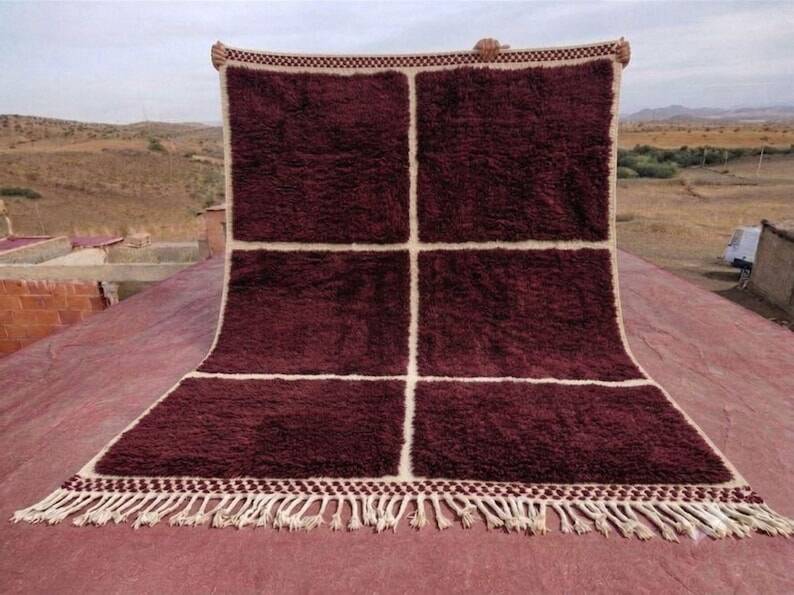 Large pure wool Berber rug in burgundy size 3/4 m