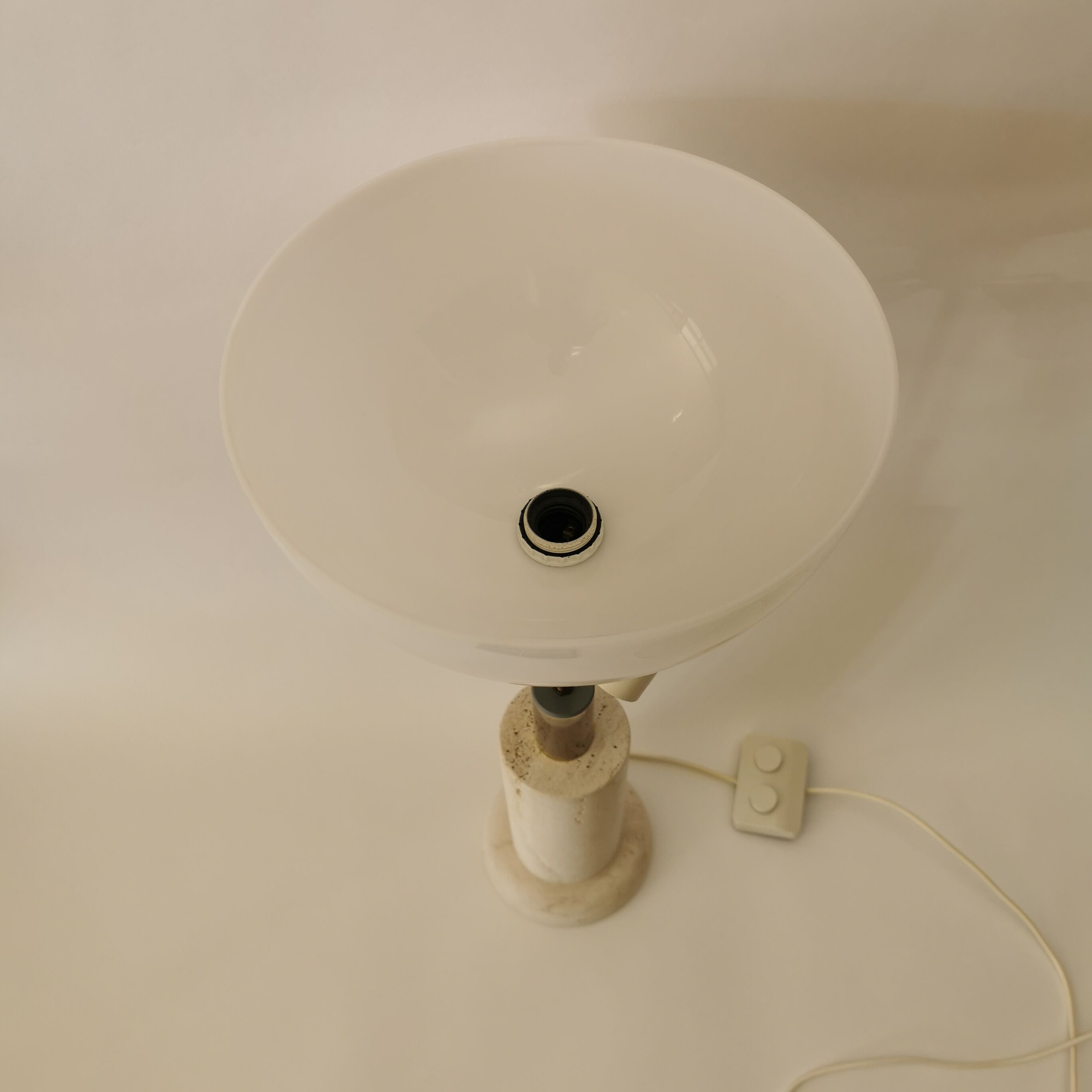 Pair of travertine lamps with three lights, Italy, 1970