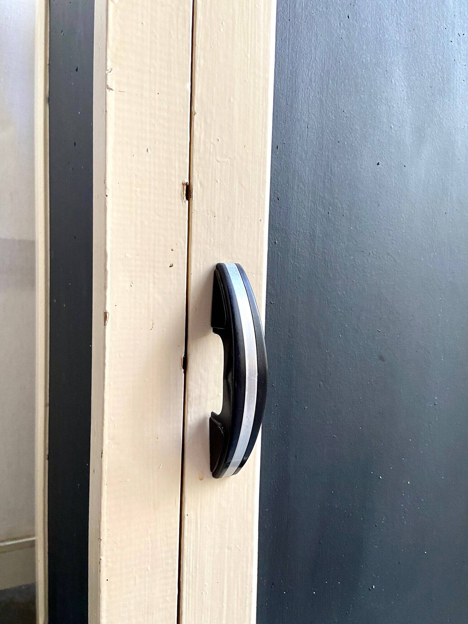 Confiturier parisien en bois beige et noir