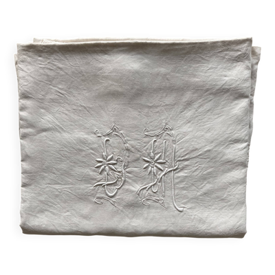 Sublime drap en lin dentelles broderies et monogramme